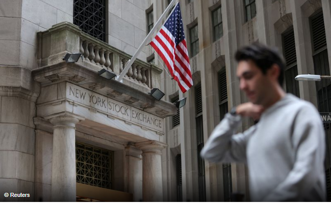Dow giảm, cổ phiếu công nghệ tăng cao trước báo cáo cthu nhập của ngành ngân hàng